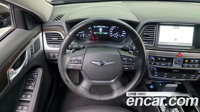 Genesis G80 2019 — photo 22