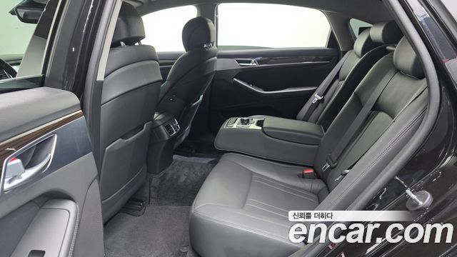 Genesis G80 2019 — photo 16