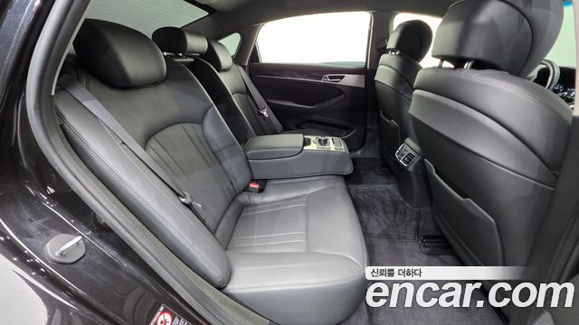 Genesis G80 2019 — photo 30