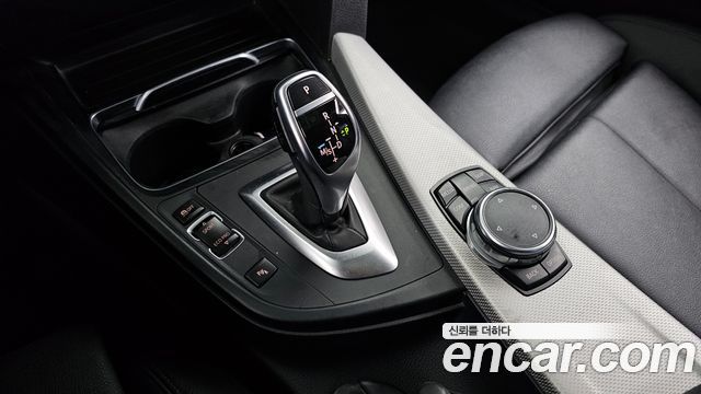 BMW 3-Series 2017 — photo 9