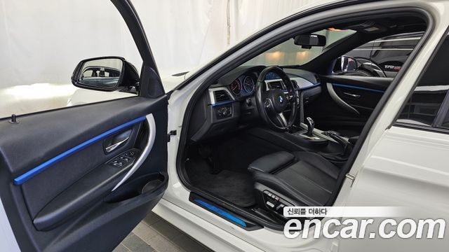 BMW 3-Series 2017 — photo 10