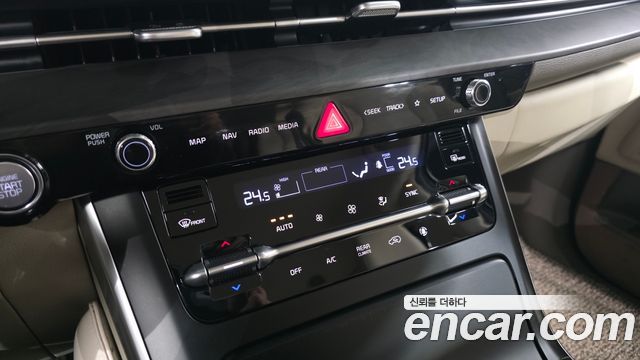 Kia Canival 2021 — photo 17
