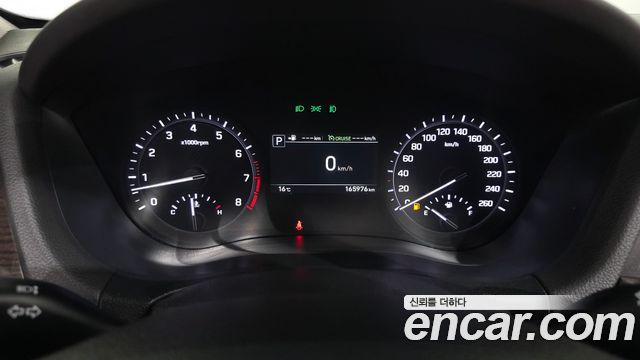 Genesis G80 2017 — photo 8