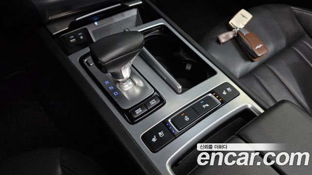 Genesis G80 2017 — photo 9