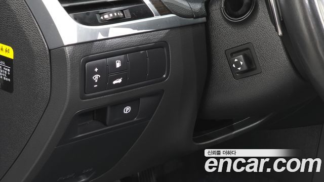 Genesis G80 2017 — photo 15