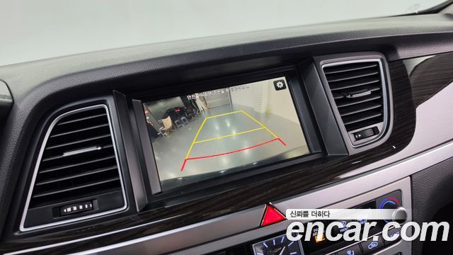 Genesis G80 2017 — photo 14