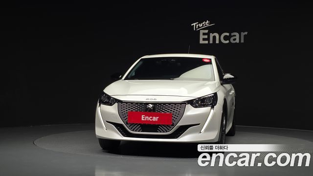Peugeot 208 2022 — photo 3