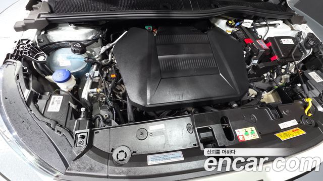 Peugeot 208 2022 — photo 6