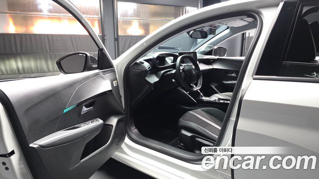 Peugeot 208 2022 — photo 13