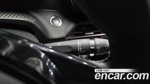 Peugeot 208 2022 — photo 28