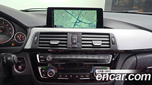 BMW 3-Series 2016 — photo 14