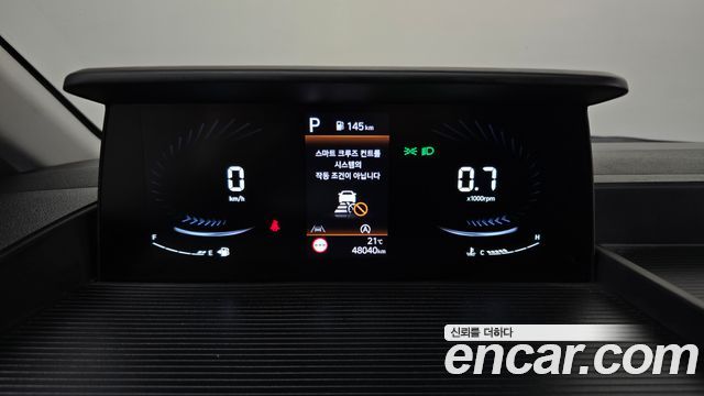 Hyundai Staria 2025 — photo 8