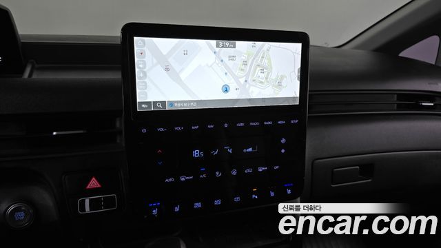 Hyundai Staria 2025 — photo 15