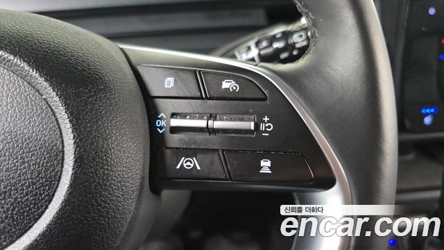 Hyundai Staria 2025 — photo 17