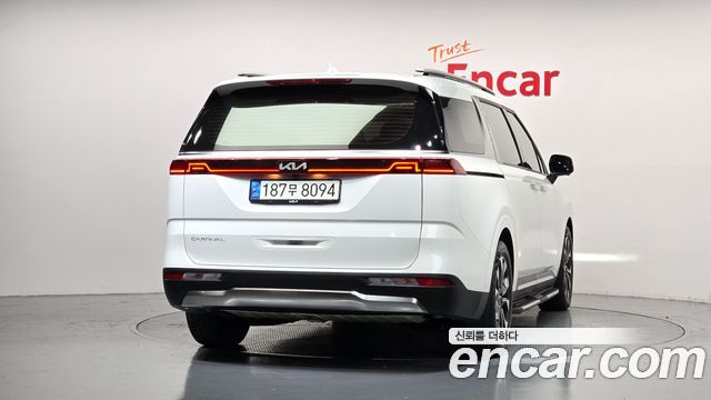 Kia Canival 2022 — photo 4