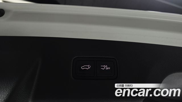 Kia Canival 2022 — photo 16
