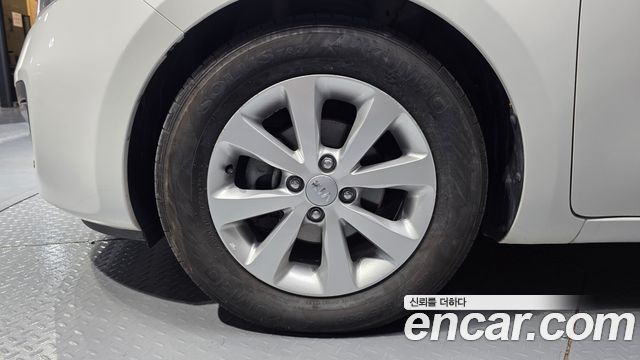 Kia pride 2014 — photo 5