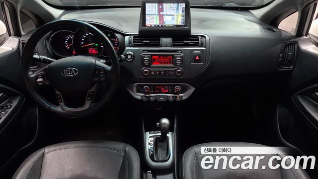 Kia pride 2014 — photo 10