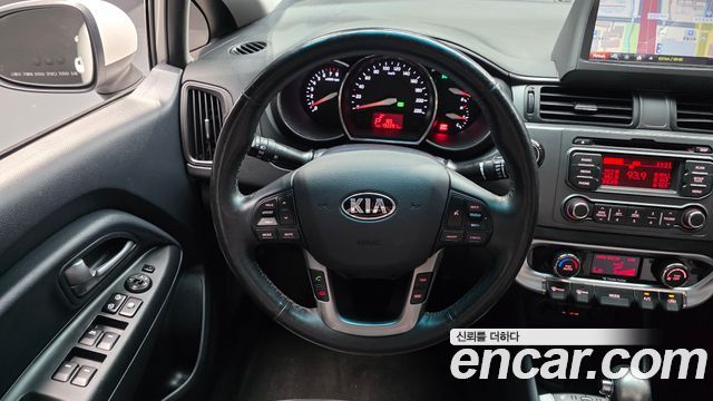 Kia pride 2014 — photo 19