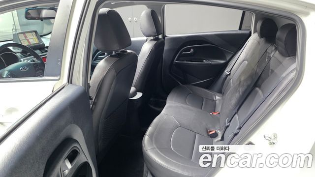 Kia pride 2014 — photo 16