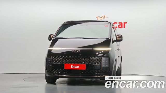 Hyundai Staria 2024 — photo 3