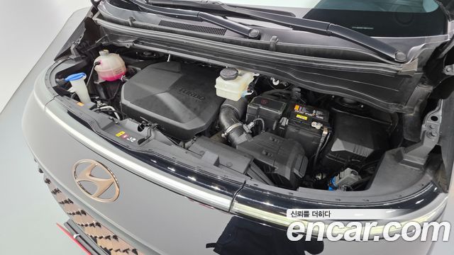 Hyundai Staria 2024 — photo 6