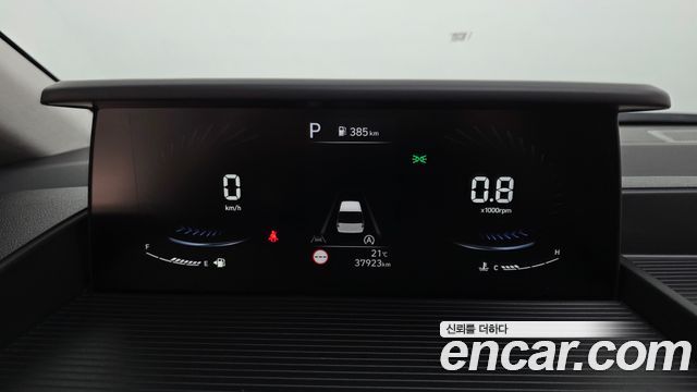 Hyundai Staria 2024 — photo 8