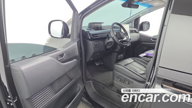 Hyundai Staria 2024 — photo 10