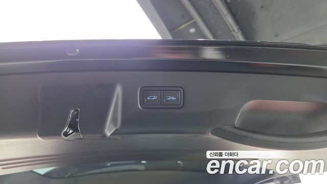Hyundai Staria 2024 — photo 16