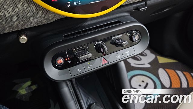 Mini Cooper 2024 — photo 9