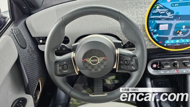 Mini Cooper 2024 — photo 13