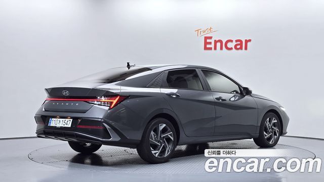 Hyundai AVANTE 2024 — photo 2