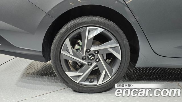 Hyundai AVANTE 2024 — photo 5