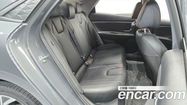 Hyundai AVANTE 2024 — photo 17