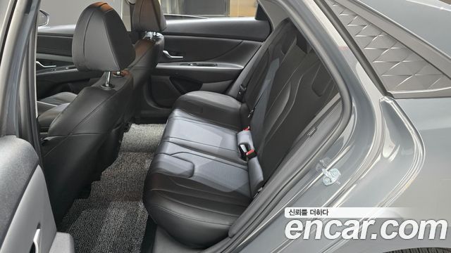 Hyundai AVANTE 2024 — photo 18