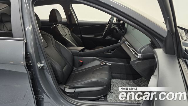 Hyundai AVANTE 2024 — photo 16