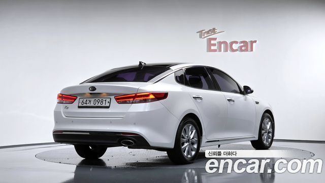 Kia K5 2016 — photo 2