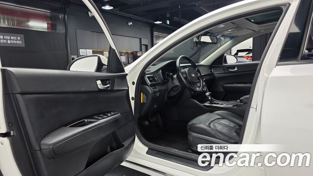 Kia K5 2016 — photo 10