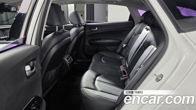 Kia K5 2016 — photo 12