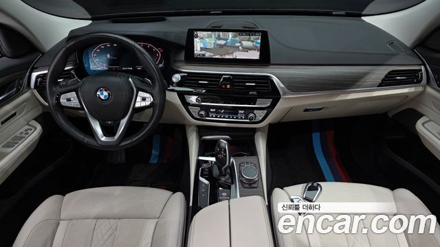 BMW Gran Turismo 2020 — photo 10