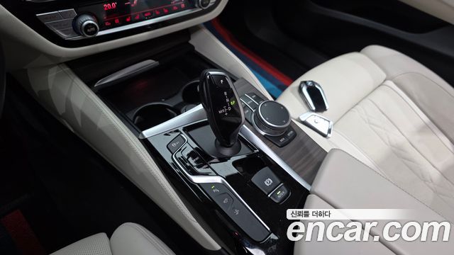 BMW Gran Turismo 2020 — photo 12