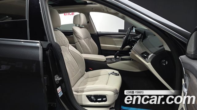 BMW Gran Turismo 2020 — photo 17