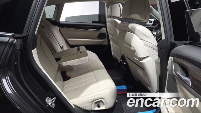 BMW Gran Turismo 2020 — photo 18