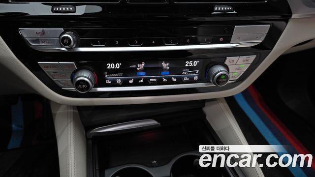 BMW Gran Turismo 2020 — photo 29