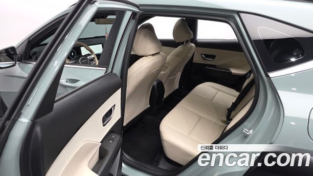 Hyundai Kona 2025 — photo 16