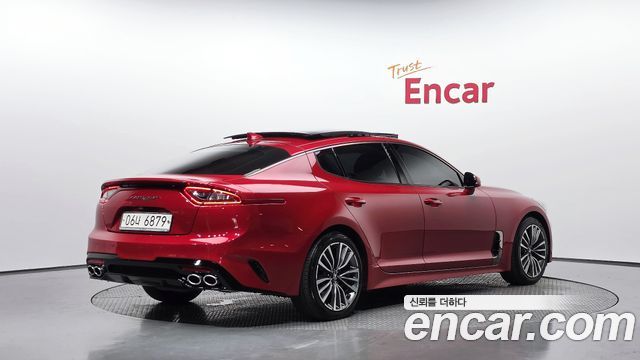 Kia Stinger 2018 — photo 2
