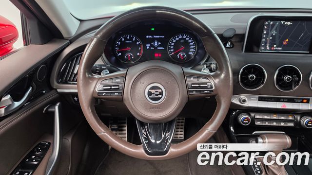Kia Stinger 2018 — photo 19