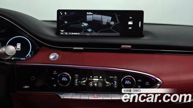 Genesis GV70 2021 — photo 20