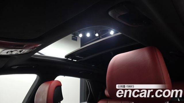 Genesis GV70 2021 — photo 23