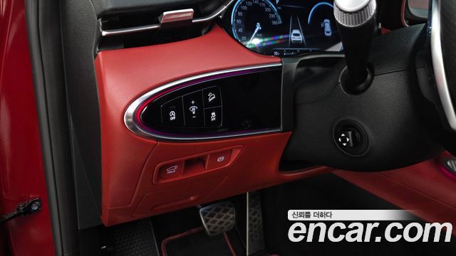 Genesis GV70 2021 — photo 31